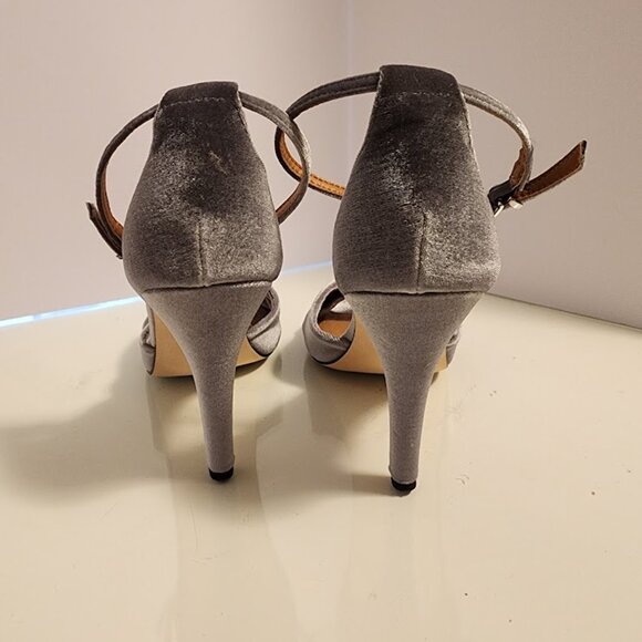 Anthropologie Velvet Gray Lien Do Heels Size 8 - Picture 7 of 11